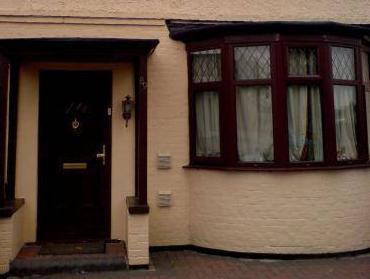 Revive Lodge Hounslow Exterior foto
